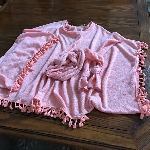 Poncho style top - Picture 4 of 6